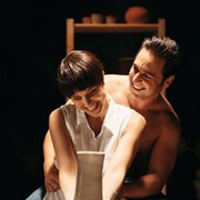 Regalamos bonos de descuento para el musical Ghost en nuestras oficinas de Ponteareas y Salvaterra